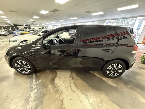 Used 2014 Volkswagen Golf 4-Door image 5