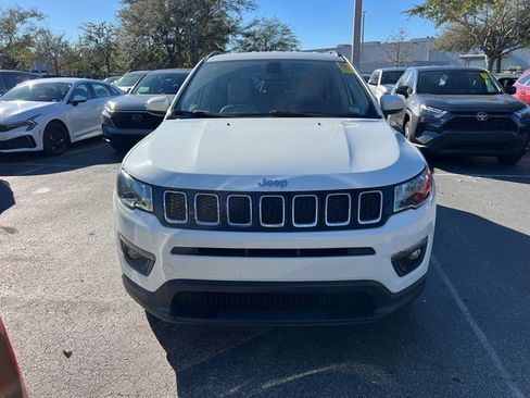 Used 2021 Jeep Compass Latitude w/ Trailer Tow Group image 3
