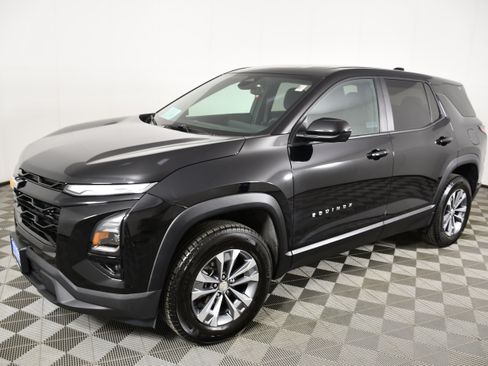 Used 2025 Chevrolet Equinox LT AWD/4WD image 10