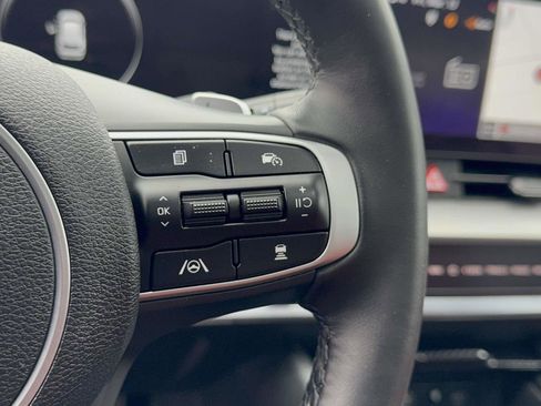 Used 2025 Kia Sportage SX Prestige image 16