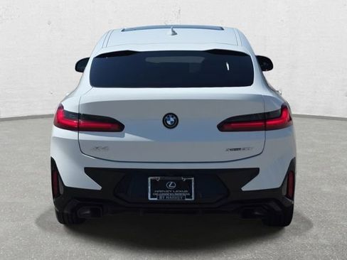 Used 2025 BMW X4 xDrive30i w/ Premium Package AWD/4WD image 6