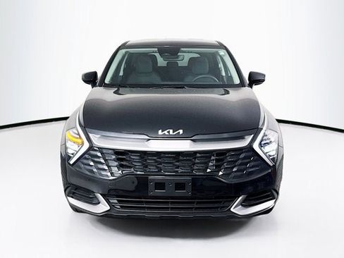 Used 2025 Kia Sportage LX AWD/4WD image 2