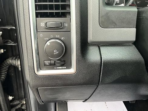 Used 2016 RAM 1500 Big Horn AWD/4WD image 17