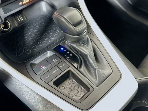 Certified 2025 Toyota RAV4 XLE image 19