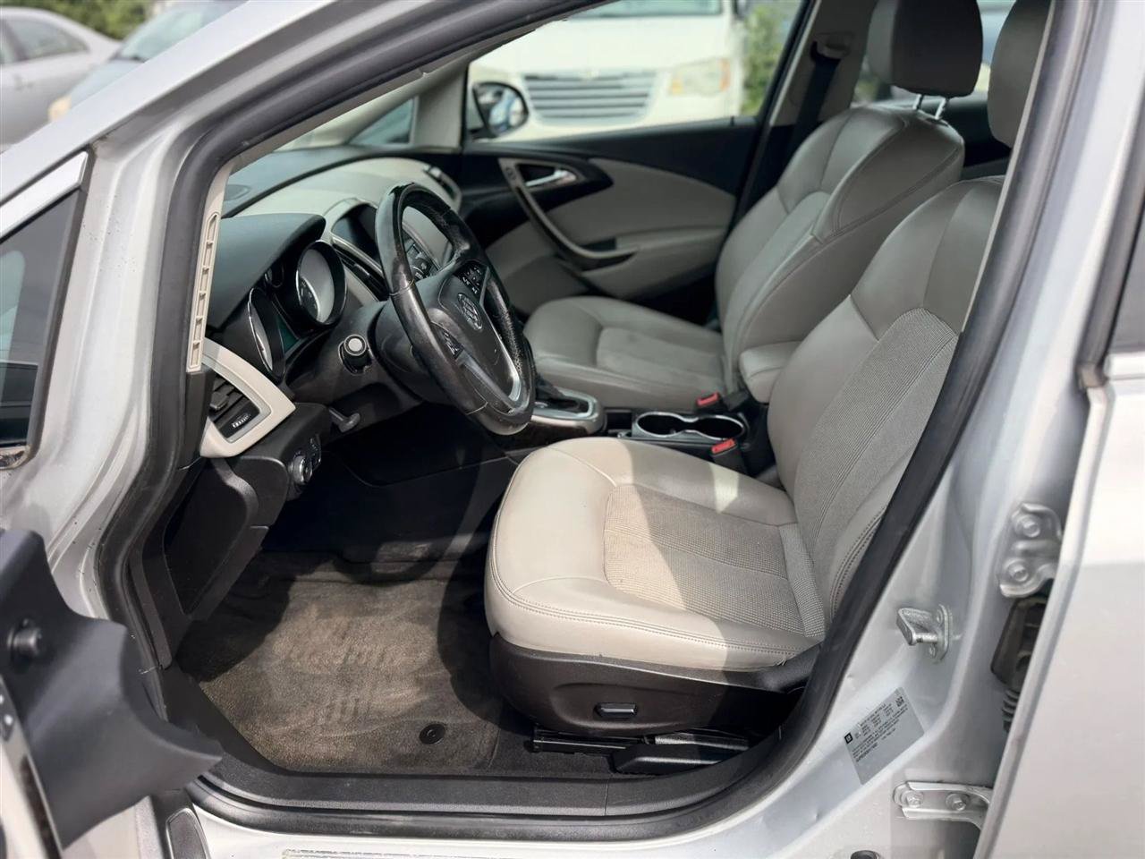 Used 2014 Buick Verano Convenience FWD image 19