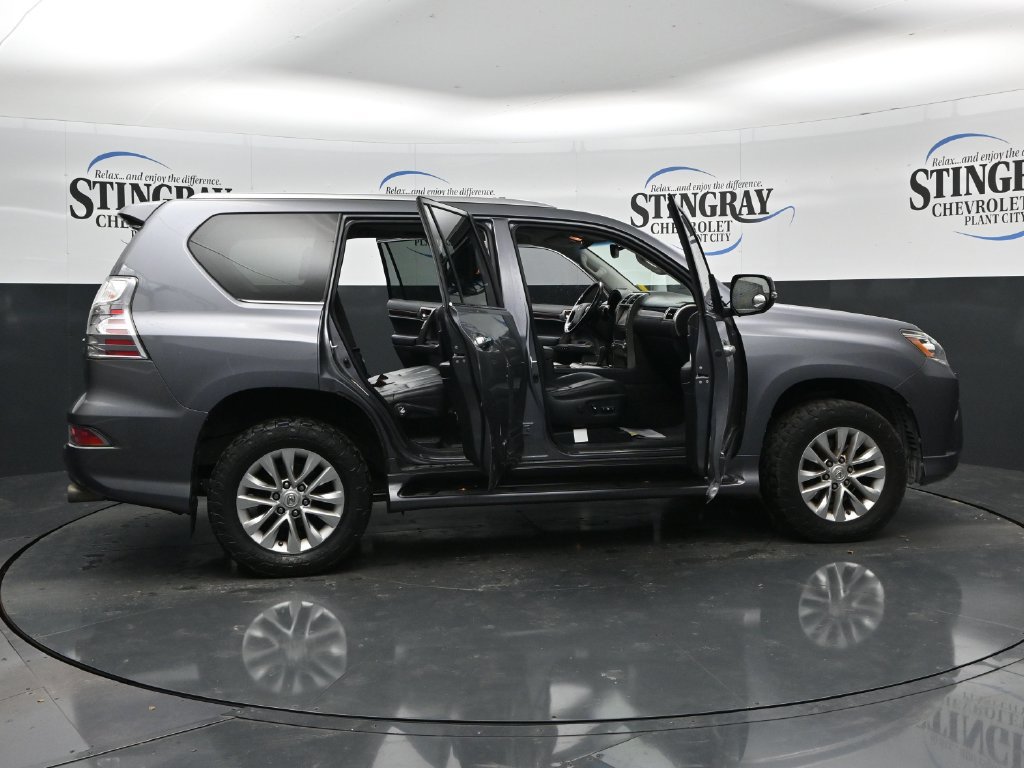 Used 2017 Lexus GX 460 Premium w/ Premium Package AWD/4WD image 36