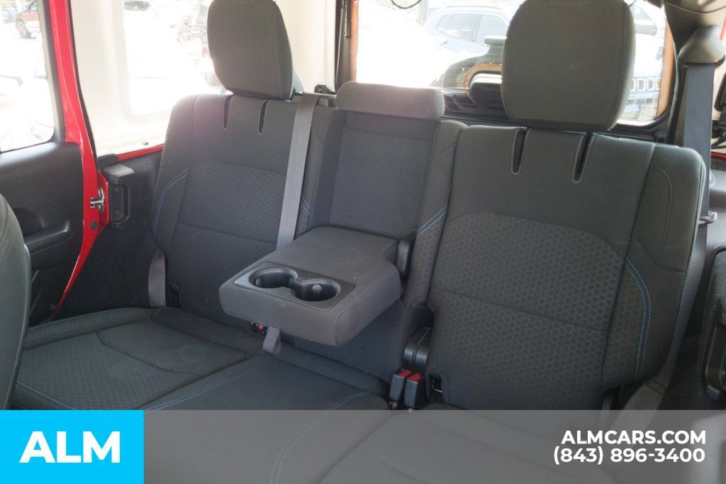 Used 2024 Jeep Wrangler Unlimited Rubicon 4xe AWD/4WD image 16