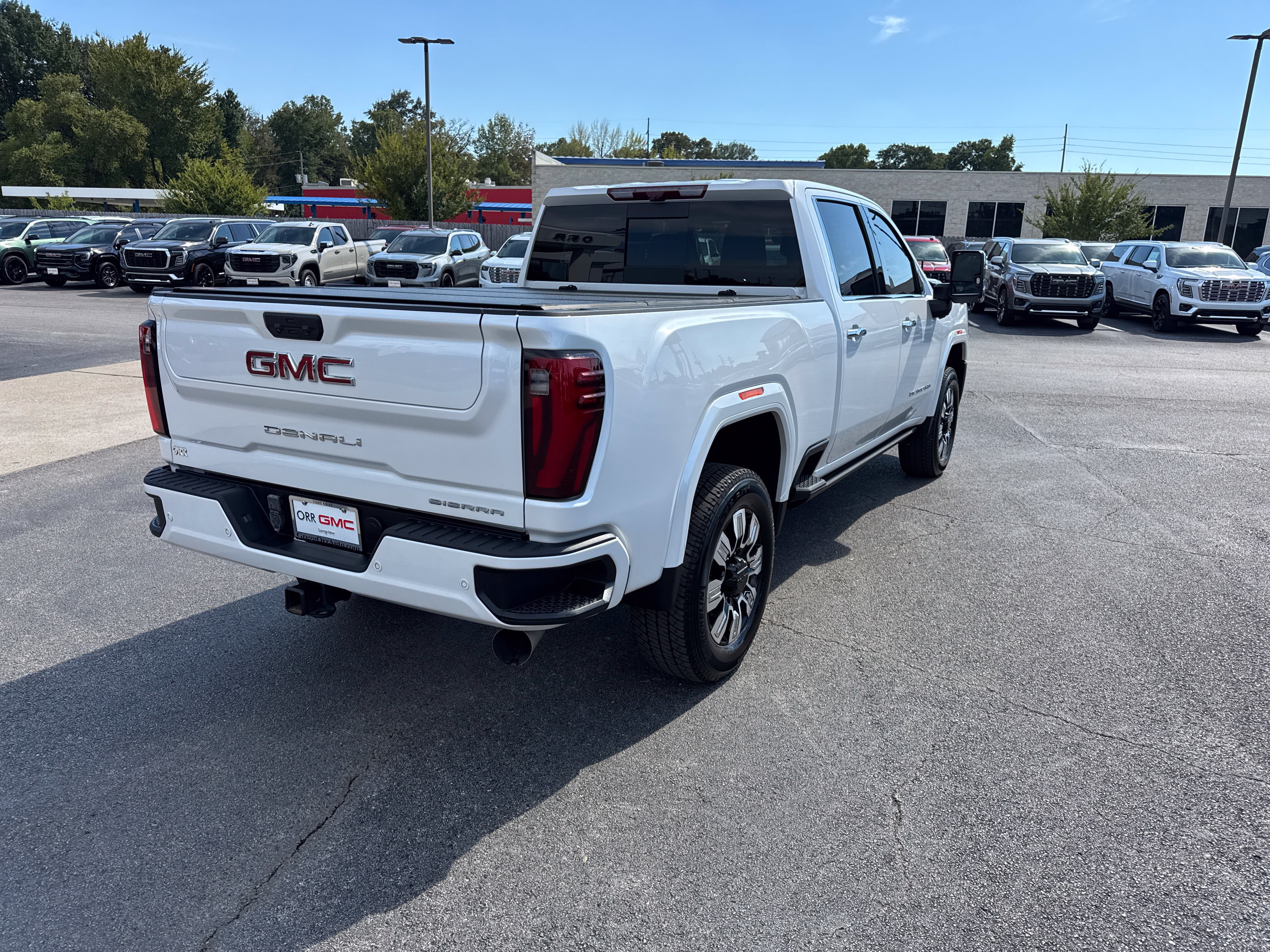 Used 2025 GMC Sierra 2500 Denali w/ Denali Reserve Package AWD/4WD image 5