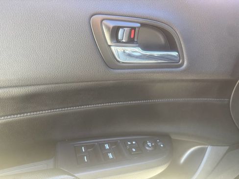 Used 2013 Acura ILX w/ Premium Package image 6