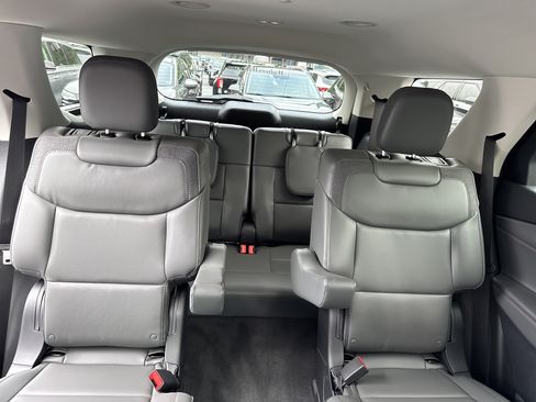 New 2026 Ford Explorer Active w/ Active Comfort Package AWD/4WD image 28