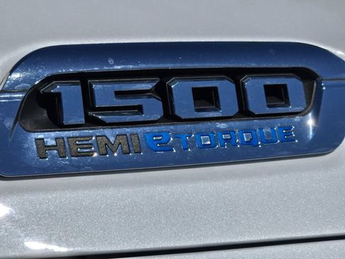 Used 2023 RAM 1500 Laramie AWD/4WD image 13
