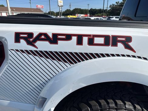 Used 2025 Ford F150 Raptor AWD/4WD image 9