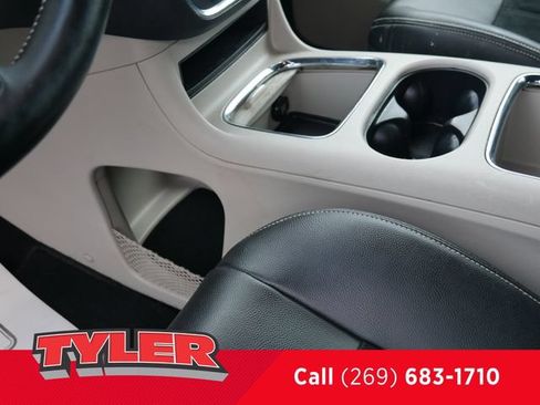 Used 2017 Dodge Grand Caravan SXT FWD image 37