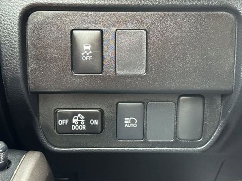 Used 2022 Toyota Tacoma 4x4 Double Cab image 28
