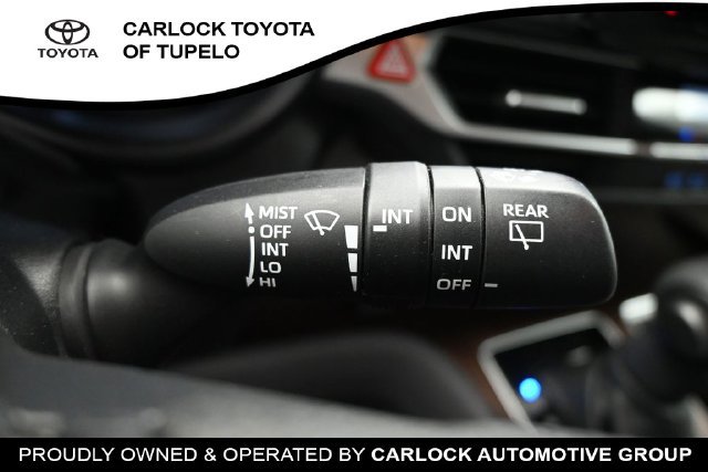 Used 2023 Toyota Sienna LE FWD image 28