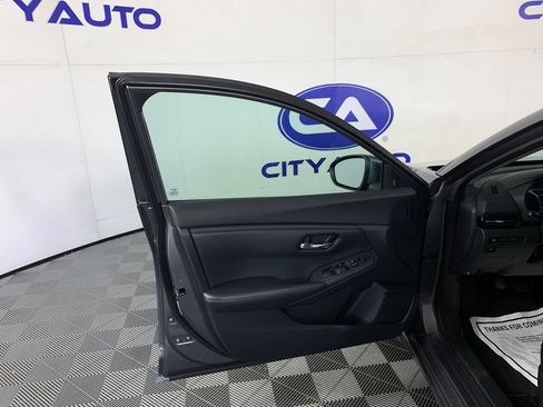 Used 2020 Nissan Sentra SV FWD image 13