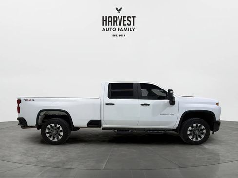 Used 2021 Chevrolet Silverado 2500 Custom w/ Custom Value Package image 8
