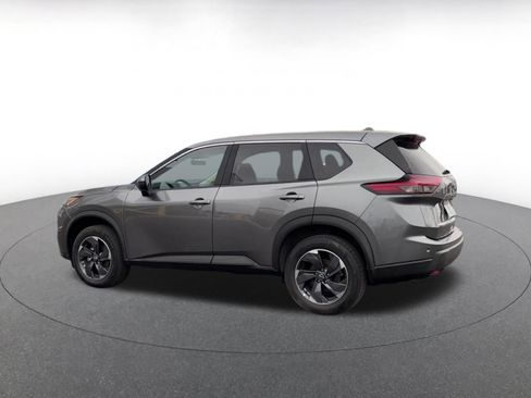Used 2025 Nissan Rogue SV image 10