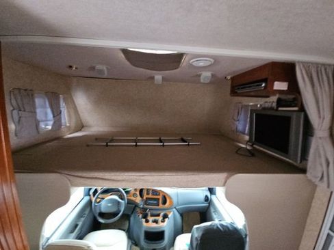 Used 2005 Ford E-450 and Econoline 450 image 12