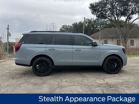 New 2025 Ford Expedition Platinum w/ Stealth Appearance Package image 7