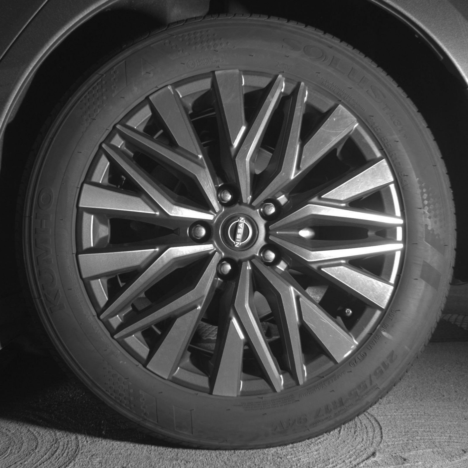 Used 2025 Nissan Altima 2.5 SV FWD image 16