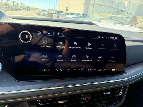 New 2026 Chevrolet Suburban Premier image 33