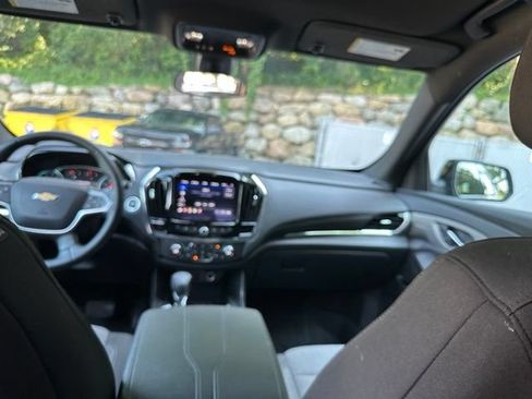 Used 2023 Chevrolet Traverse LT w/ LPO, Floor Liner Package AWD/4WD image 18