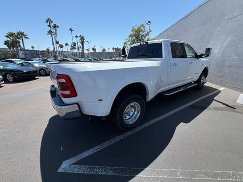Used 2022 RAM 3500 Laramie AWD/4WD image 3