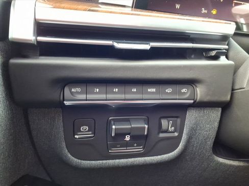 New 2026 Cadillac Escalade Platinum Luxury w/ LPO, Radiant Package image 16