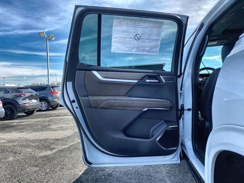 New 2026 GMC Acadia Denali Ultimate image 34