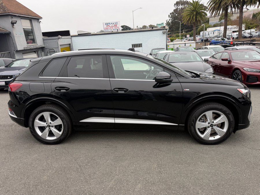 Used 2023 Audi Q4 e-tron Premium Plus w/ Premium Plus AWD/4WD image 4