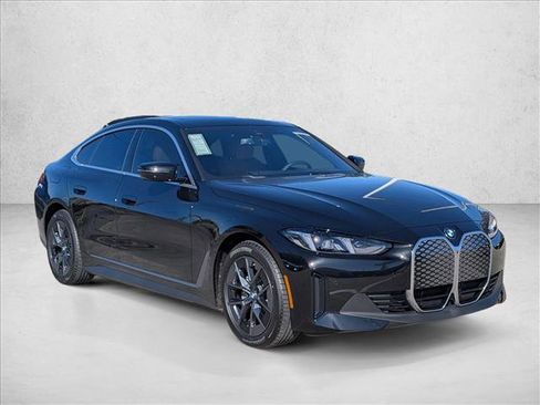 Used 2026 BMW i4 eDrive40 image 6