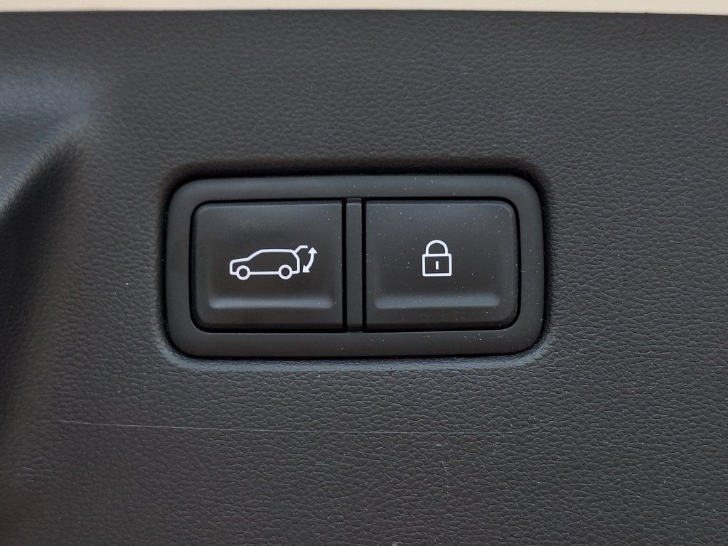 Certified 2024 Hyundai Santa Fe SEL FWD image 29