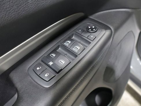 Used 2020 Dodge Durango SXT AWD/4WD image 14