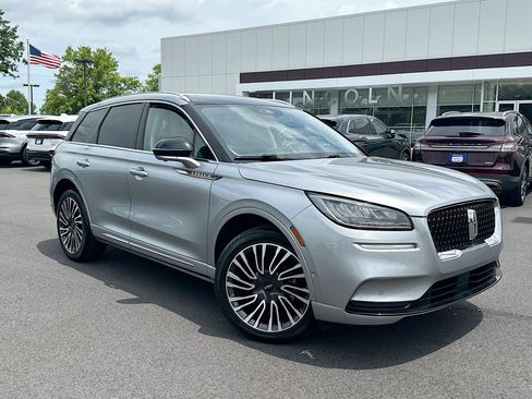 Certified 2022 Lincoln Corsair Reserve w/ Equipment Group 201A AWD/4WD image 2