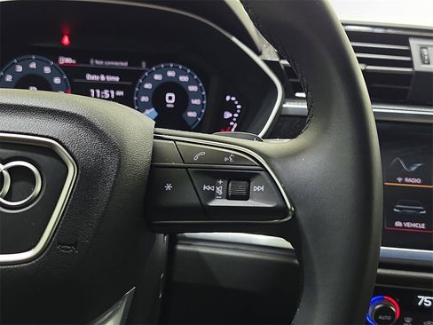 Used 2024 Audi Q3 2.0T Premium Plus w/ Premium Plus Package image 21