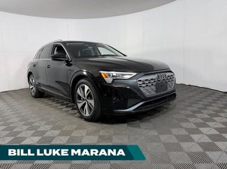 Used 2024 Audi Q8 e-tron Premium Plus w/ Premium Plus Package AWD/4WD video 1