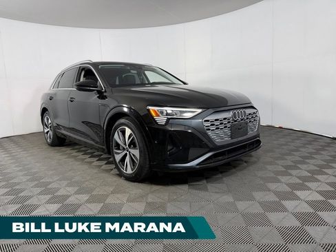 Used 2024 Audi Q8 e-tron Premium Plus w/ Premium Plus Package AWD/4WD image 1