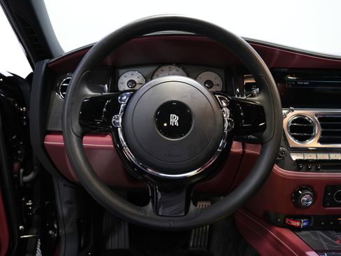 Used 2020 Rolls-Royce Ghost image 41