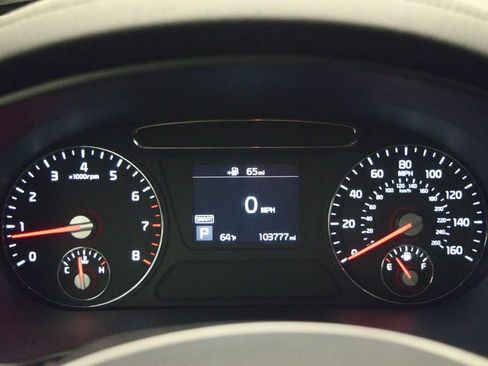 Used 2020 Kia Sorento LX w/ LX I4 Convenience Package AWD/4WD image 19