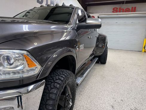 Used 2014 RAM 3500 Laramie w/ Convenience Group AWD/4WD image 10