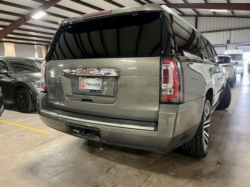 Used 2018 GMC Yukon XL Denali w/ Denali Ultimate Package image 6