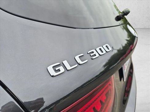 Used 2021 Mercedes-Benz GLC 300 image 13
