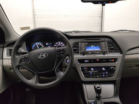 Used 2016 Hyundai Sonata SE image 22