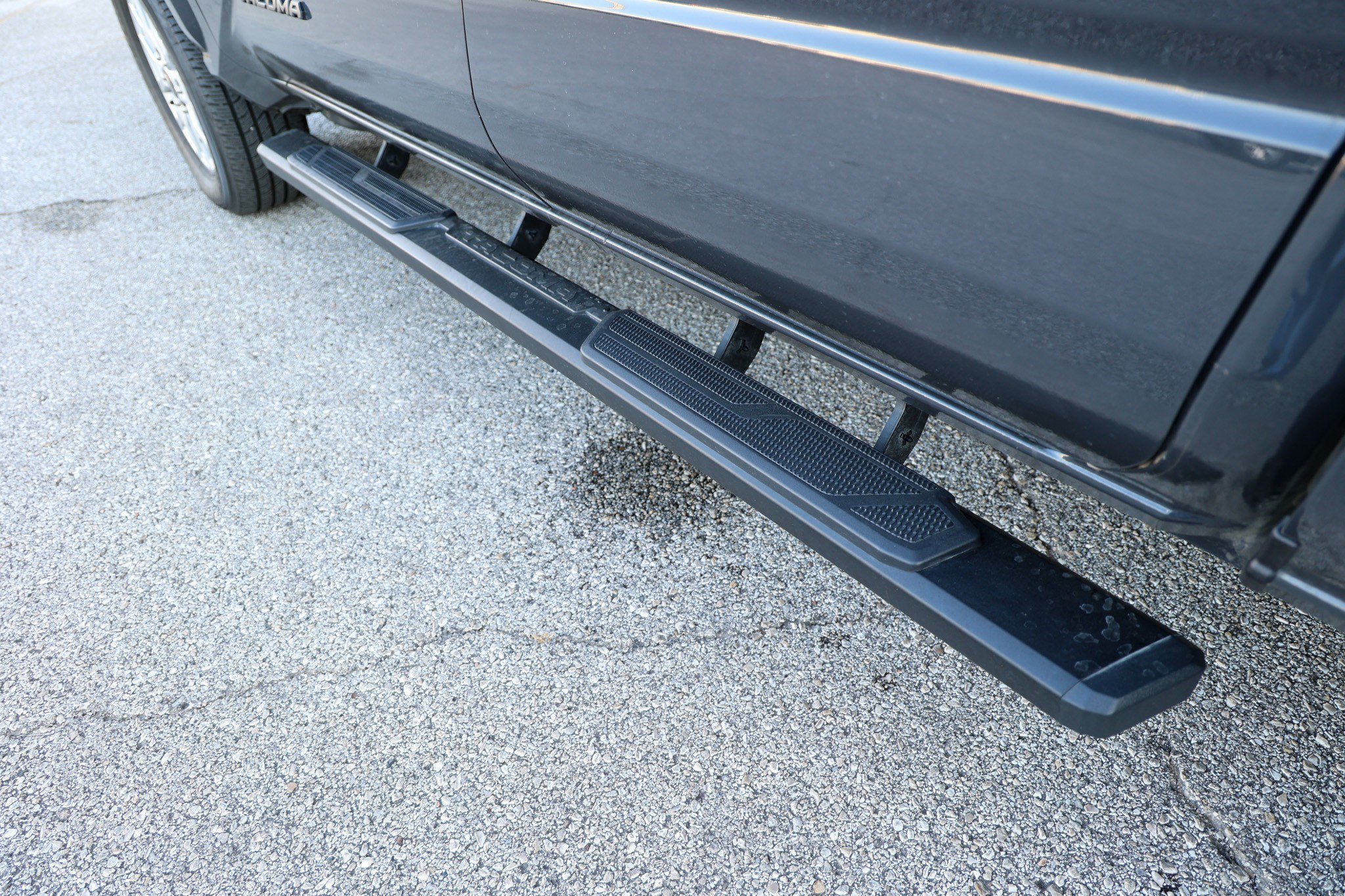 Certified 2025 Toyota Tacoma SR5 AWD/4WD image 13