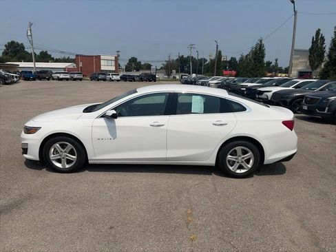 Used 2024 Chevrolet Malibu LS w/ Driver Confidence Package FWD image 3