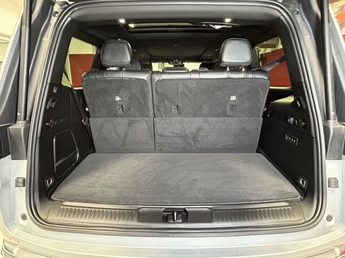 Certified 2022 Jeep Wagoneer Series III w/ Premium Group I image 7