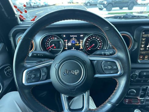 Used 2022 Jeep Gladiator Mojave w/ Trailer Tow Package image 11