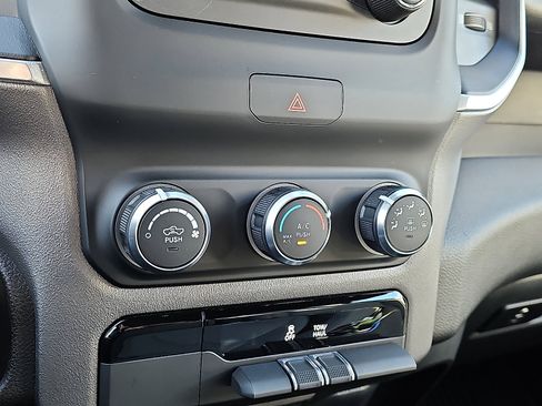 Used 2022 RAM 1500 Big Horn image 15