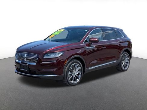 Used 2023 Lincoln Nautilus Reserve w/ Luxury Package AWD/4WD image 5